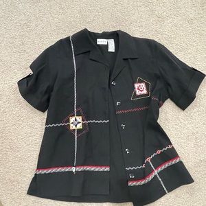 VINTAGE BUTTON DOWN! Petite size Small